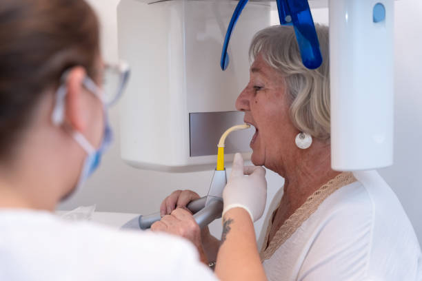 Best Emergency Care for Gum Disease in Oakland, FL